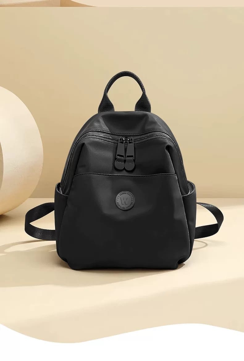 Black Backpack -AM01403MB Stylish and practical everyday bag